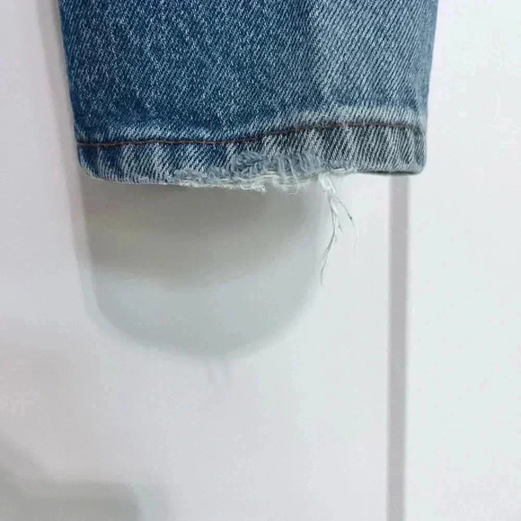 501 0015 Levi Jeans 36 x 30 Medium Wash Button fly Men’s jeans - Picture 12 of 12